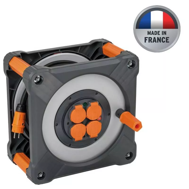 Enrouleur cube 40 mètres 3G2.5 BRENNENSTUHL Enrouleur cube 40 mètres 3G2.5 BRENNENSTUHL