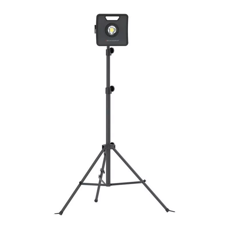Projecteur LED NOVA 12K sur trépied
