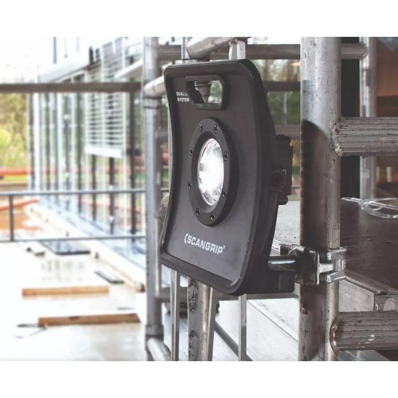 Specially designed to fix NOVA floodlights on scaffoldings