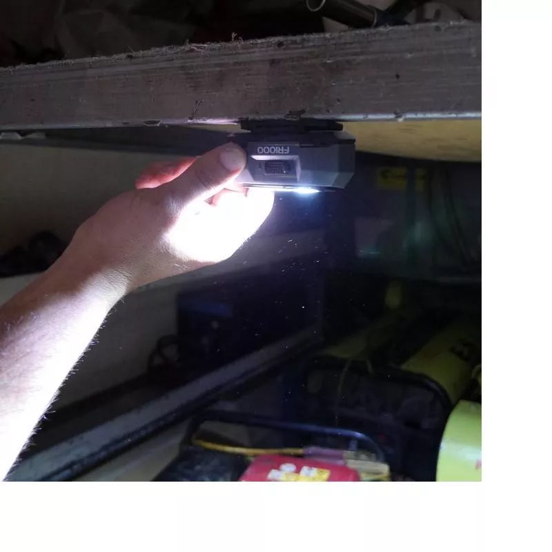 Maintenance industrielle avec la lampe frontale K-Light FR1000 Prolutech