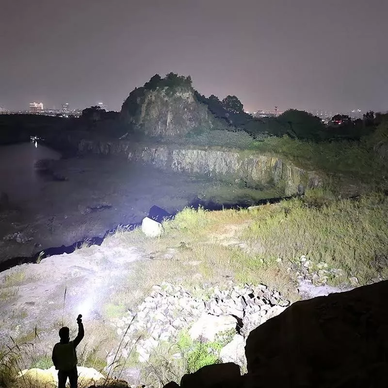 Powerful Imalent LED flashlight
