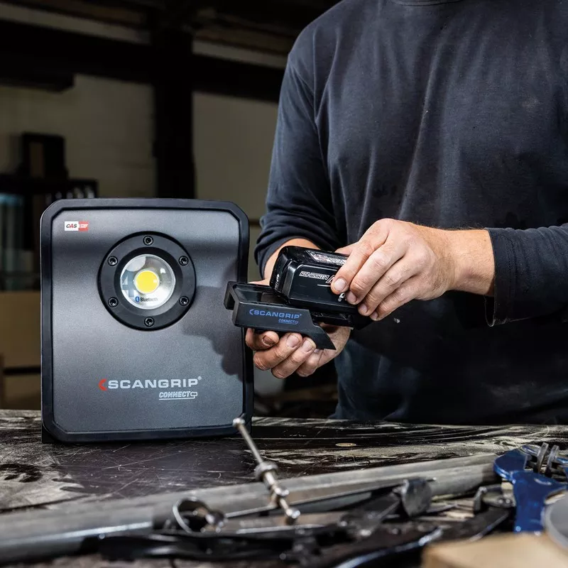 Projecteur LED NOVA 4 connect scangrip rechargeable