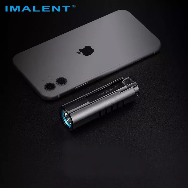 Linterna LED Imalent LD70 negra potente de 4000 lúmenes