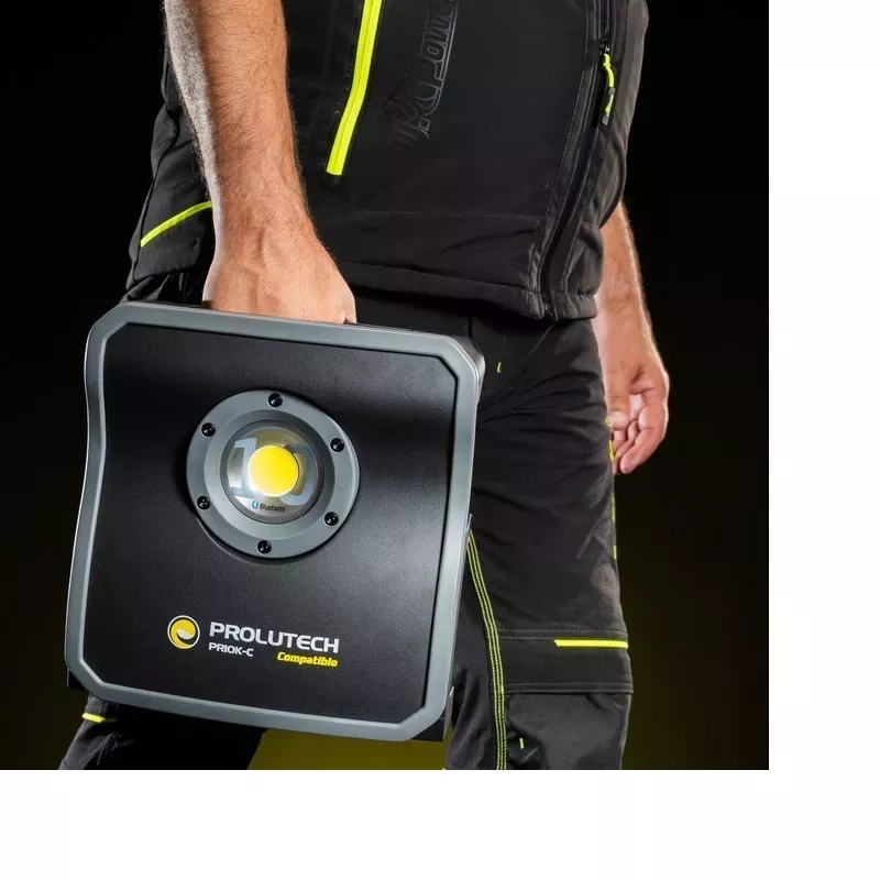 10000 lumens compatible rechargeable projector