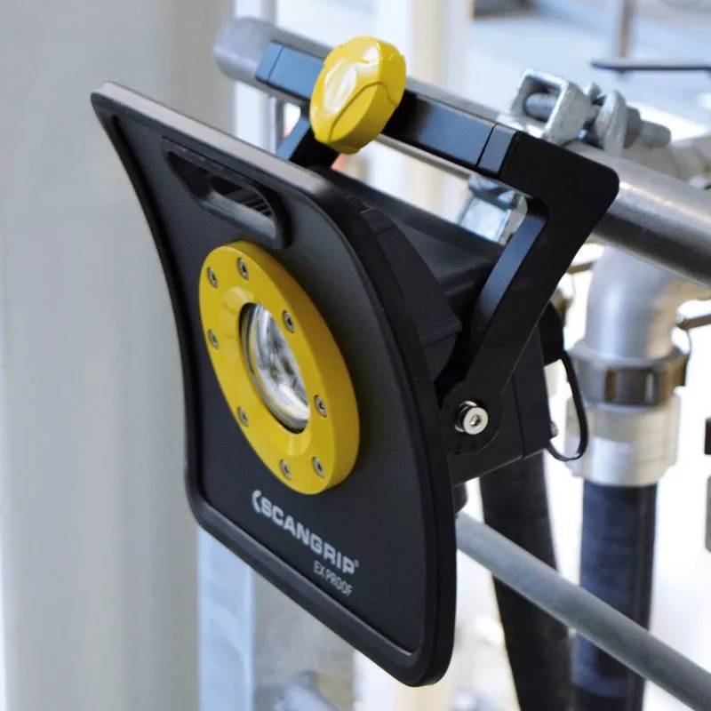 Support échafaudage ATEX pour projecteurs Scangrip